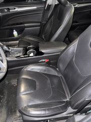2013 Ford Fusion Titanium - Interior Front Seat Image
